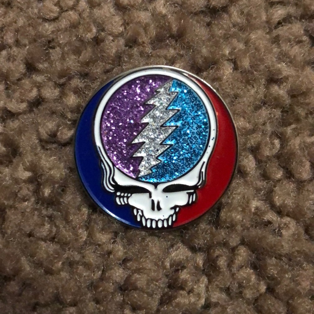 Grateful Dead stealie pin